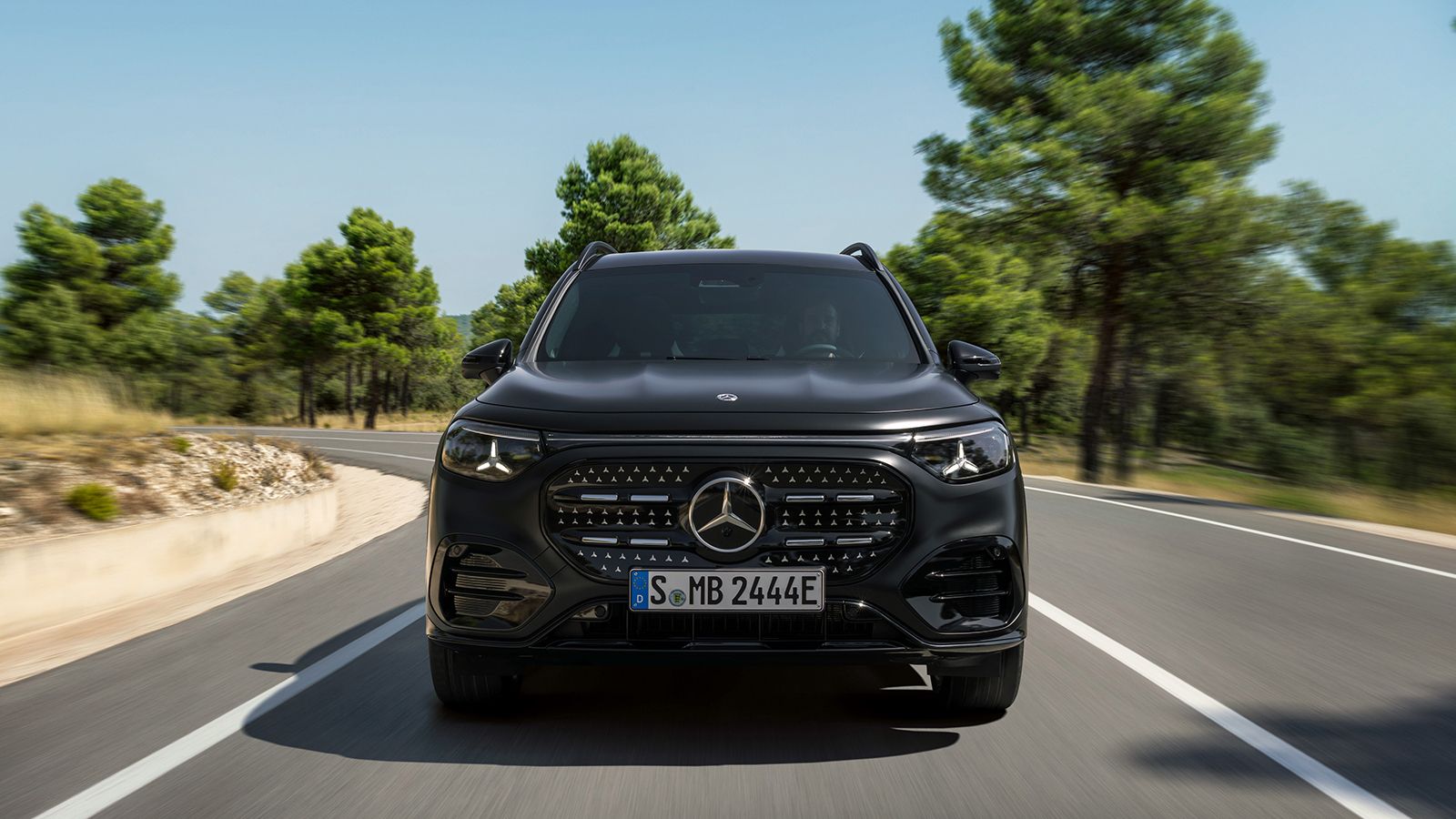 Ντεμπούτο για τη νέα Mercedes GLB - Ηλεκτρική και ήπια υβριδική